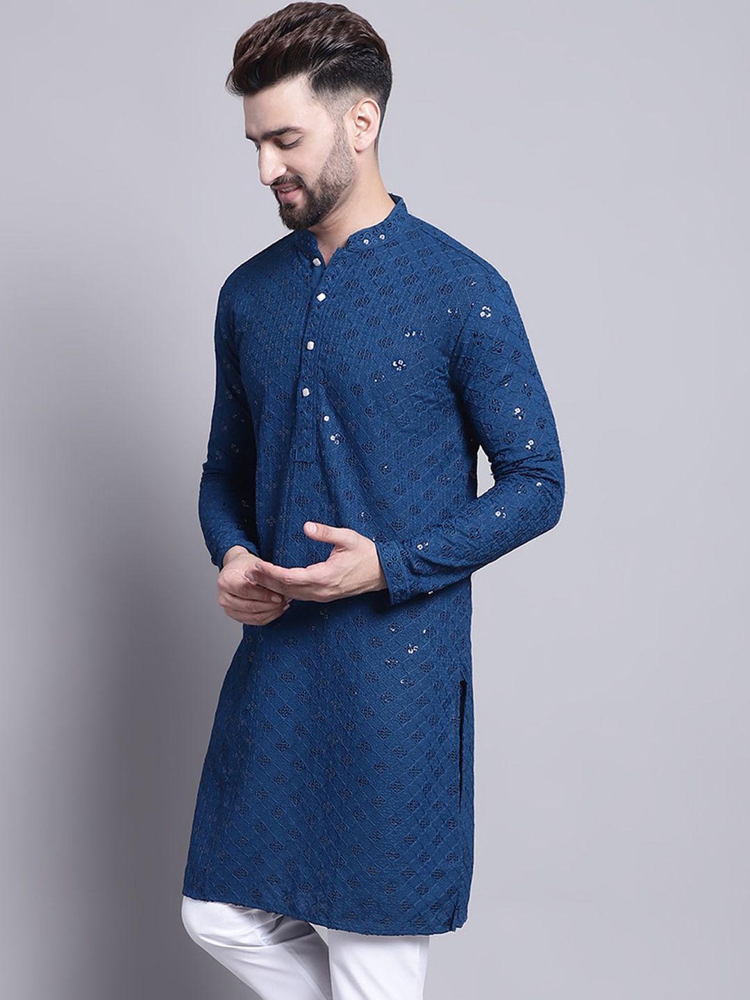 SOJANYA Geometric Embroidered Sequence Mandarin Collar Pure Cotton Kurta