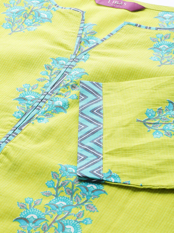 Libas Women Green Floral Printed Pure Cotton Kurta with Trousers & With Dupatta