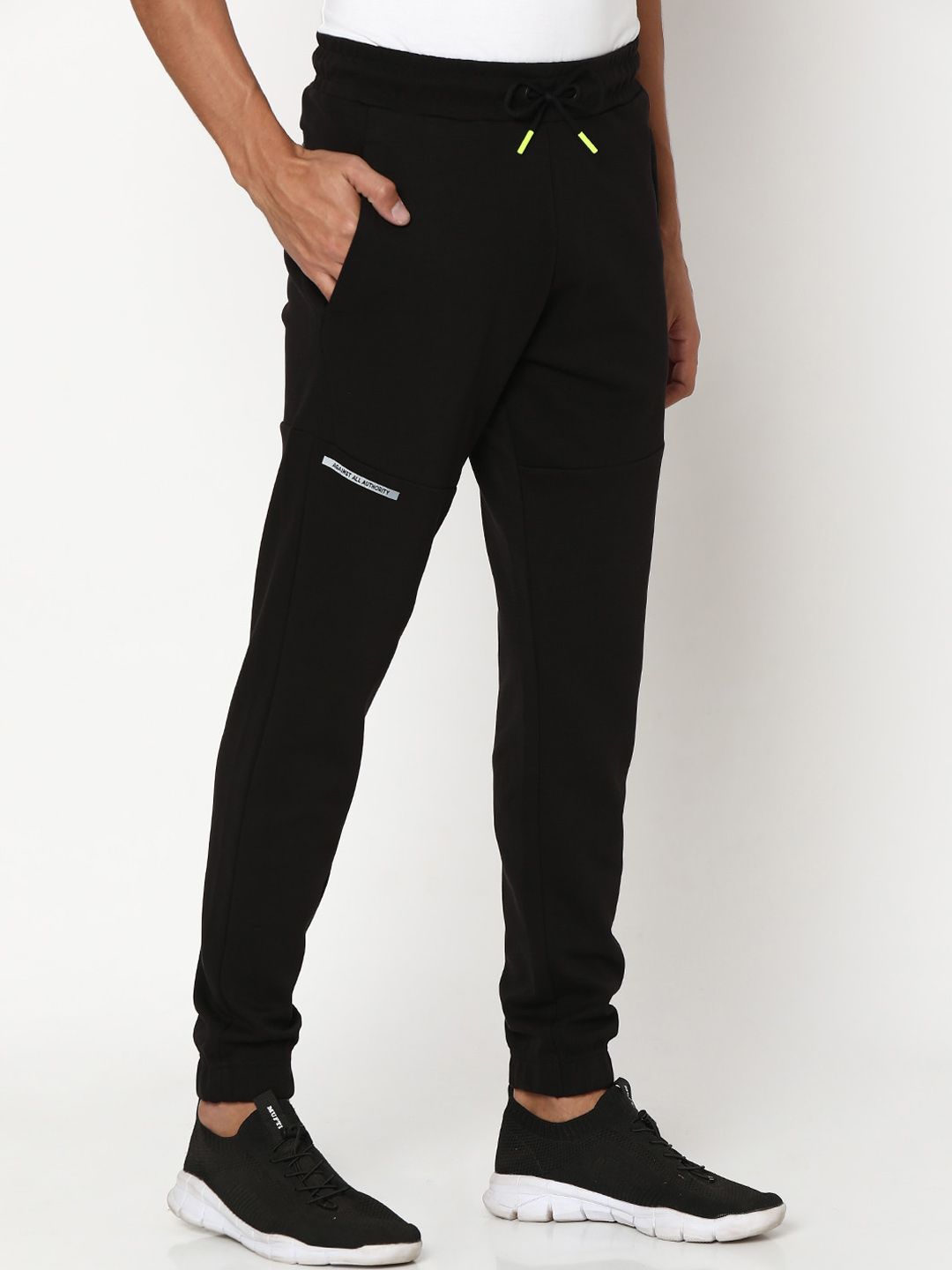 SPYKAR Men Mid-rise Cotton Joggers