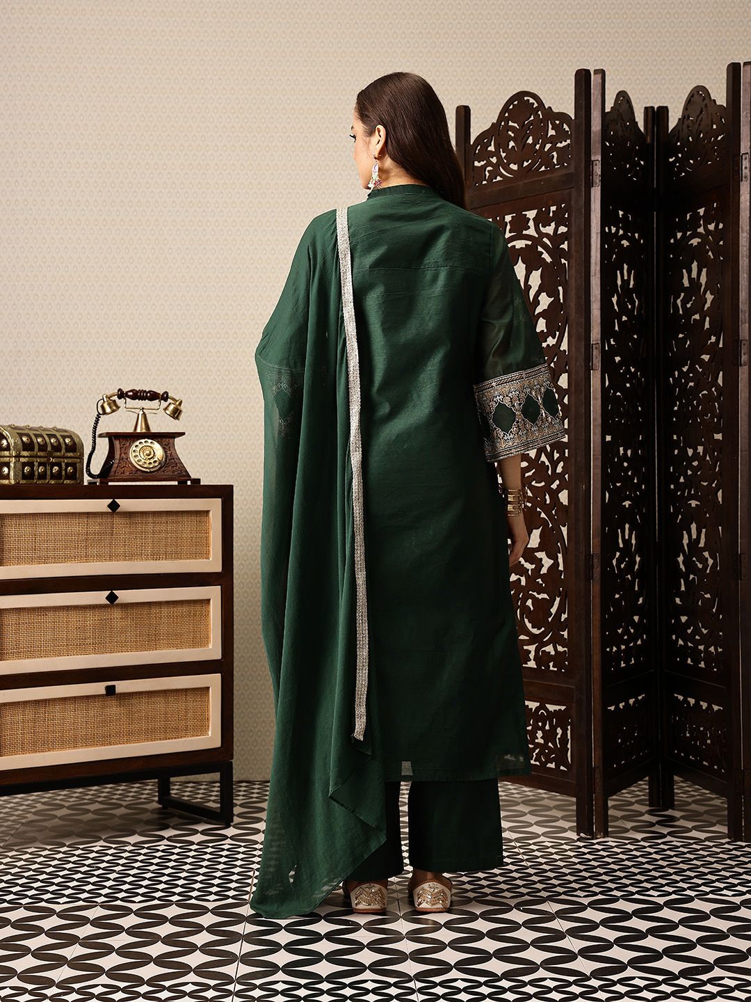House of Pataudi Regular Jashn Kurta with Trousers & With Dupatta