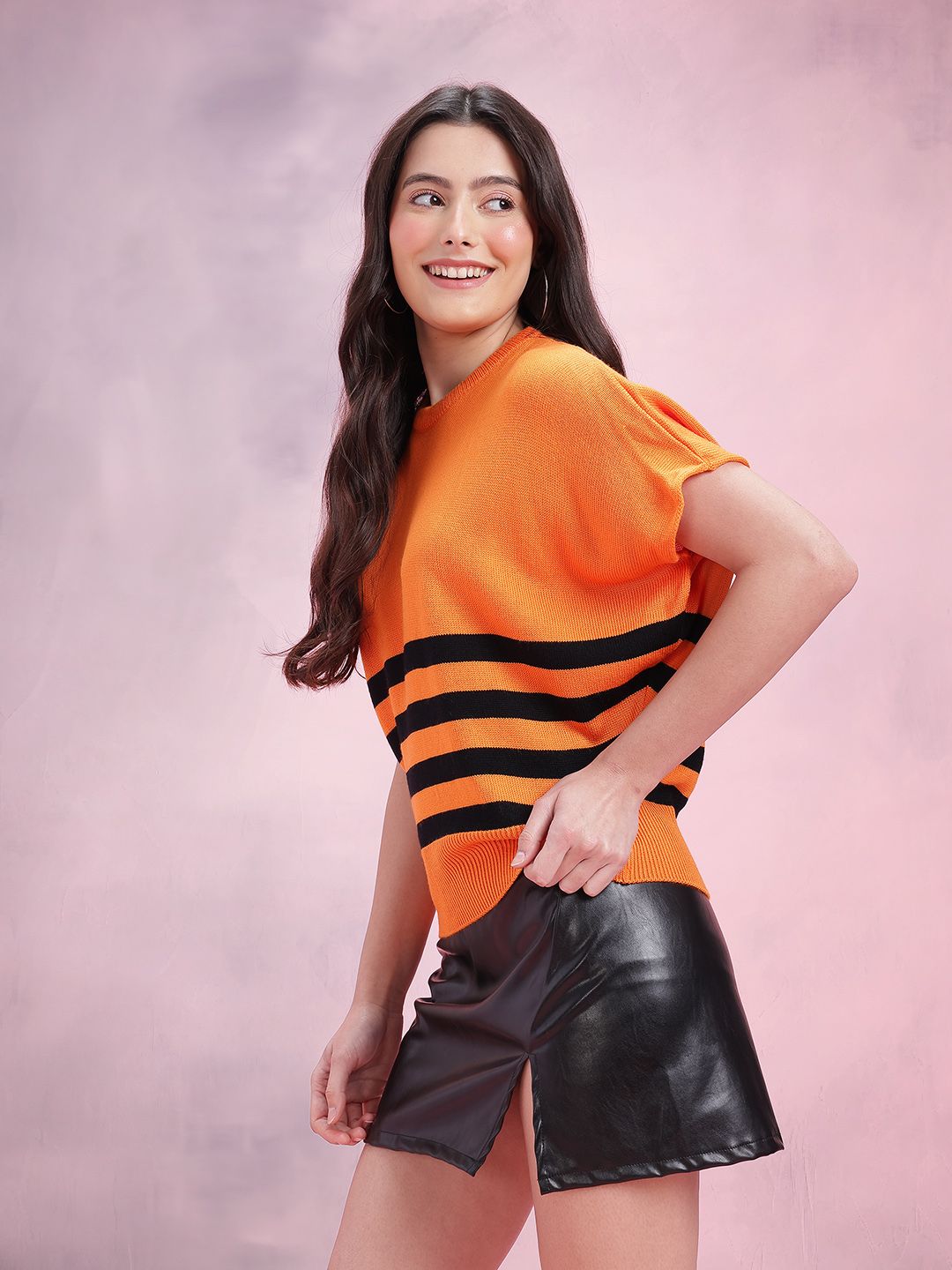 DressBerry Striped Round Neck Extended Sleeves Pullover