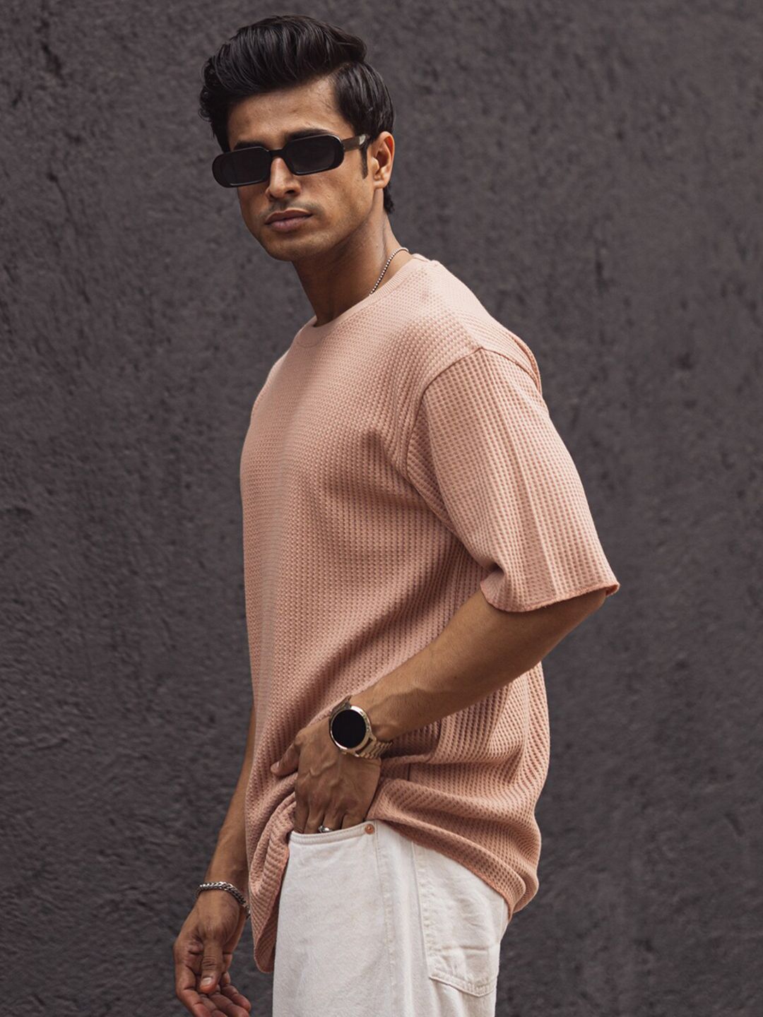 Powerlook Men Solid Oversized Round Neck T-shirt