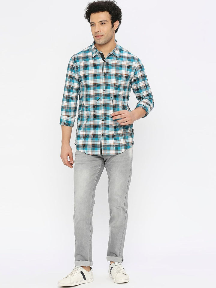 SPYKAR Men Relaxed Fit Heavy Fade Clean Look Whiskers Stretchable Jeans