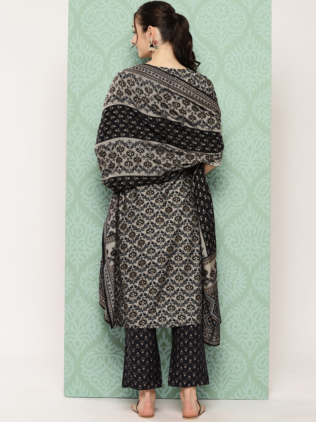 Libas Ethnic Motifs Printed Thread Work Detail Straight Kurta with Trousers & Dupatta