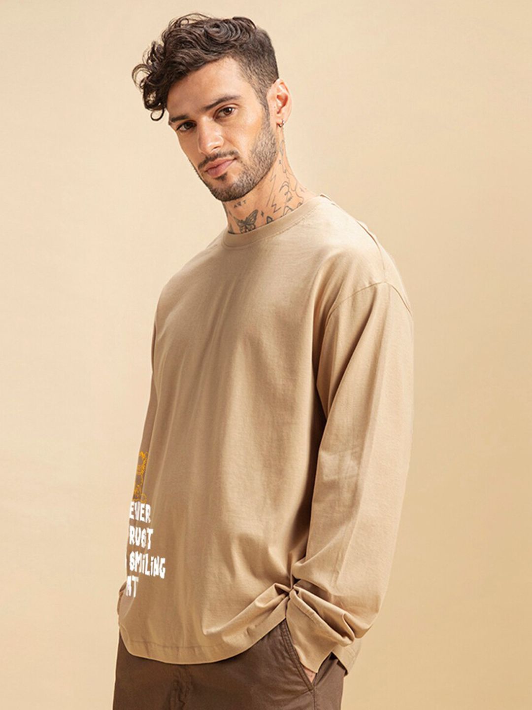 Bewakoof Garfield Printed Drop-Shoulder Sleeves Oversized Pure Cotton T-shirt