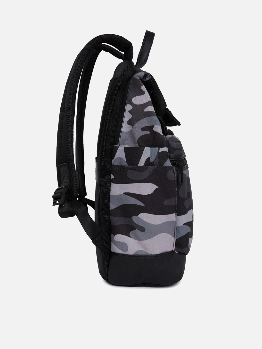 SPYKAR Men Camouflage Nylon Backpacks