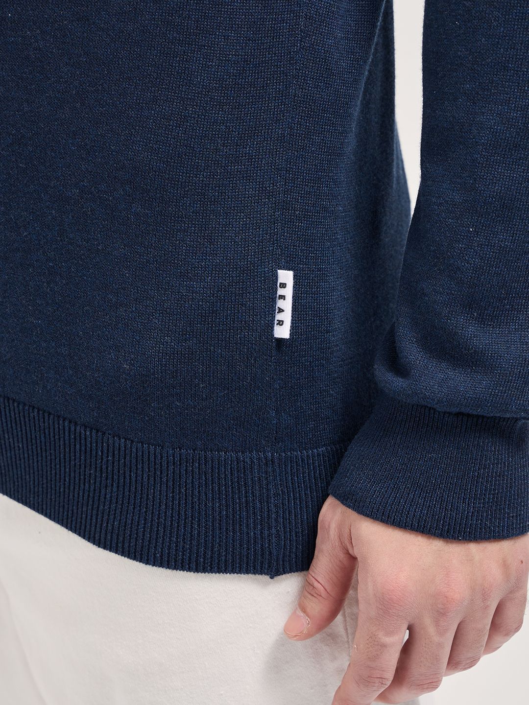 THE BEAR HOUSE Men Colourblocked Slim Fit T-shirt