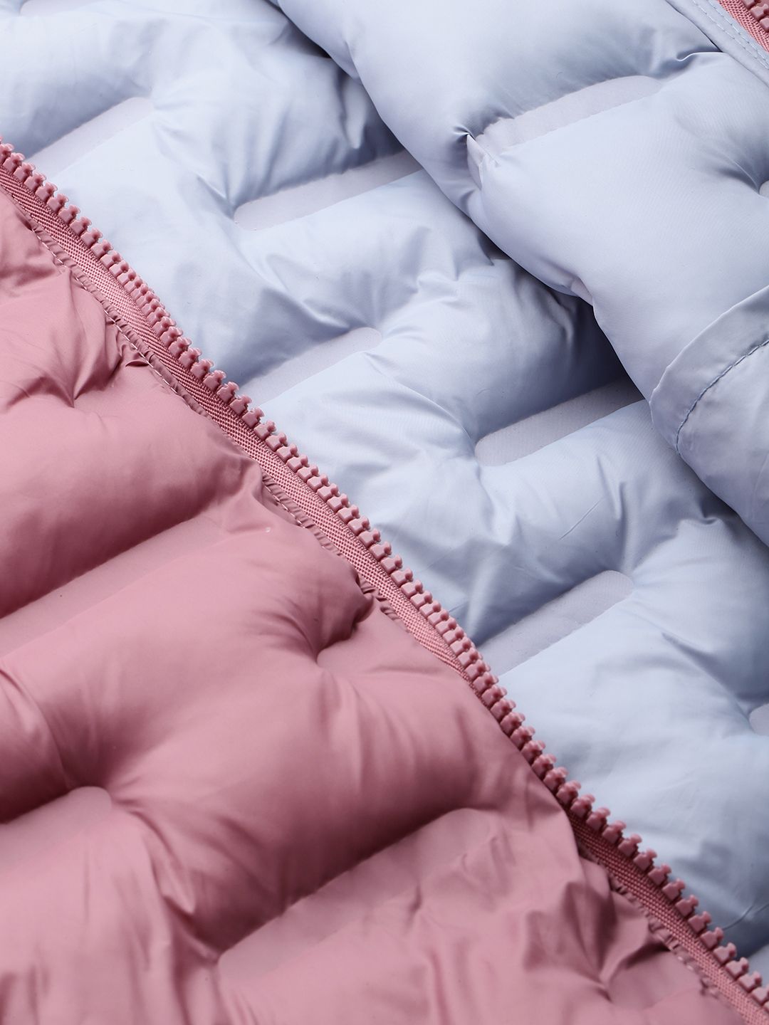 DressBerry Solid Embossed Mock Collar Puffer Jacket