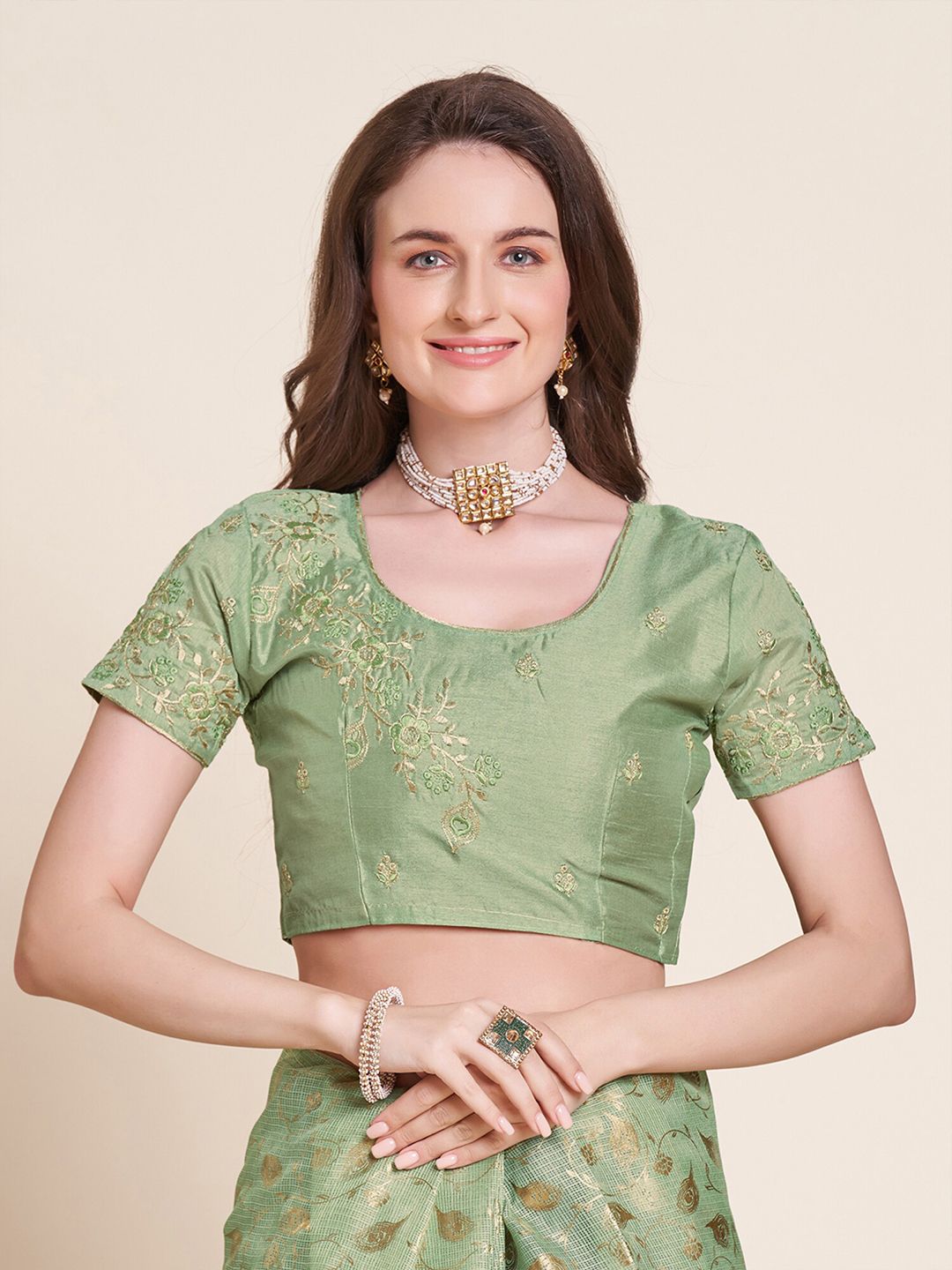 Saree mall Floral Printed Sequinned Sarees