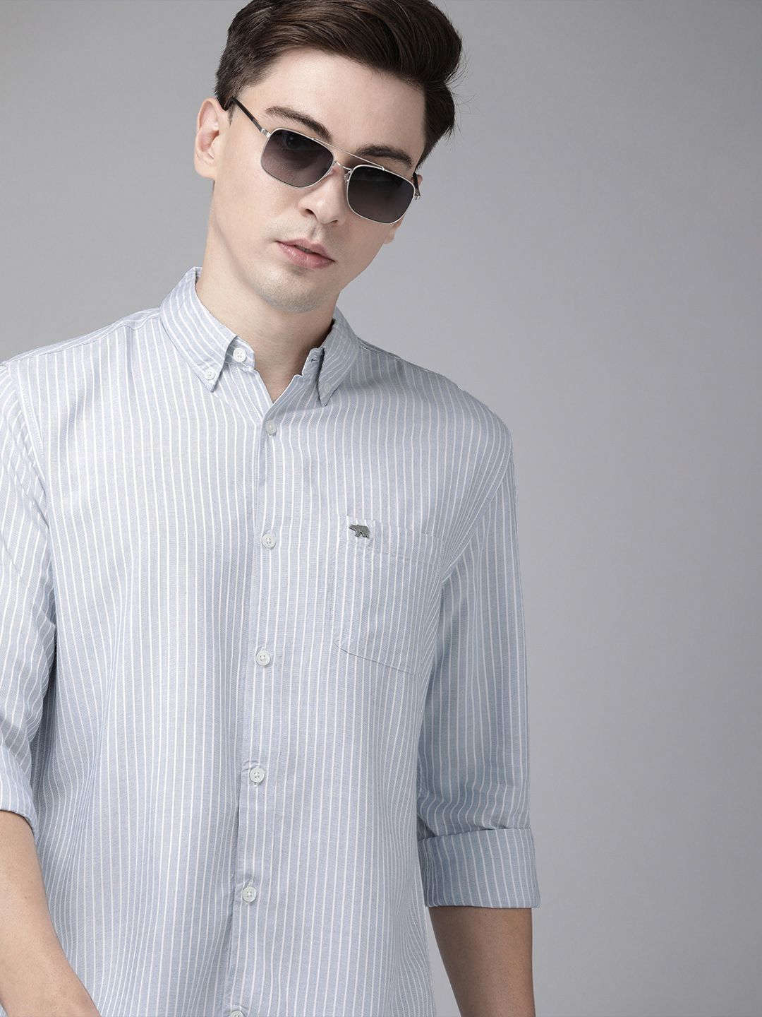 THE BEAR HOUSE Men Blue & White Classic Slim Fit Striped Pure Cotton Casual Shirt