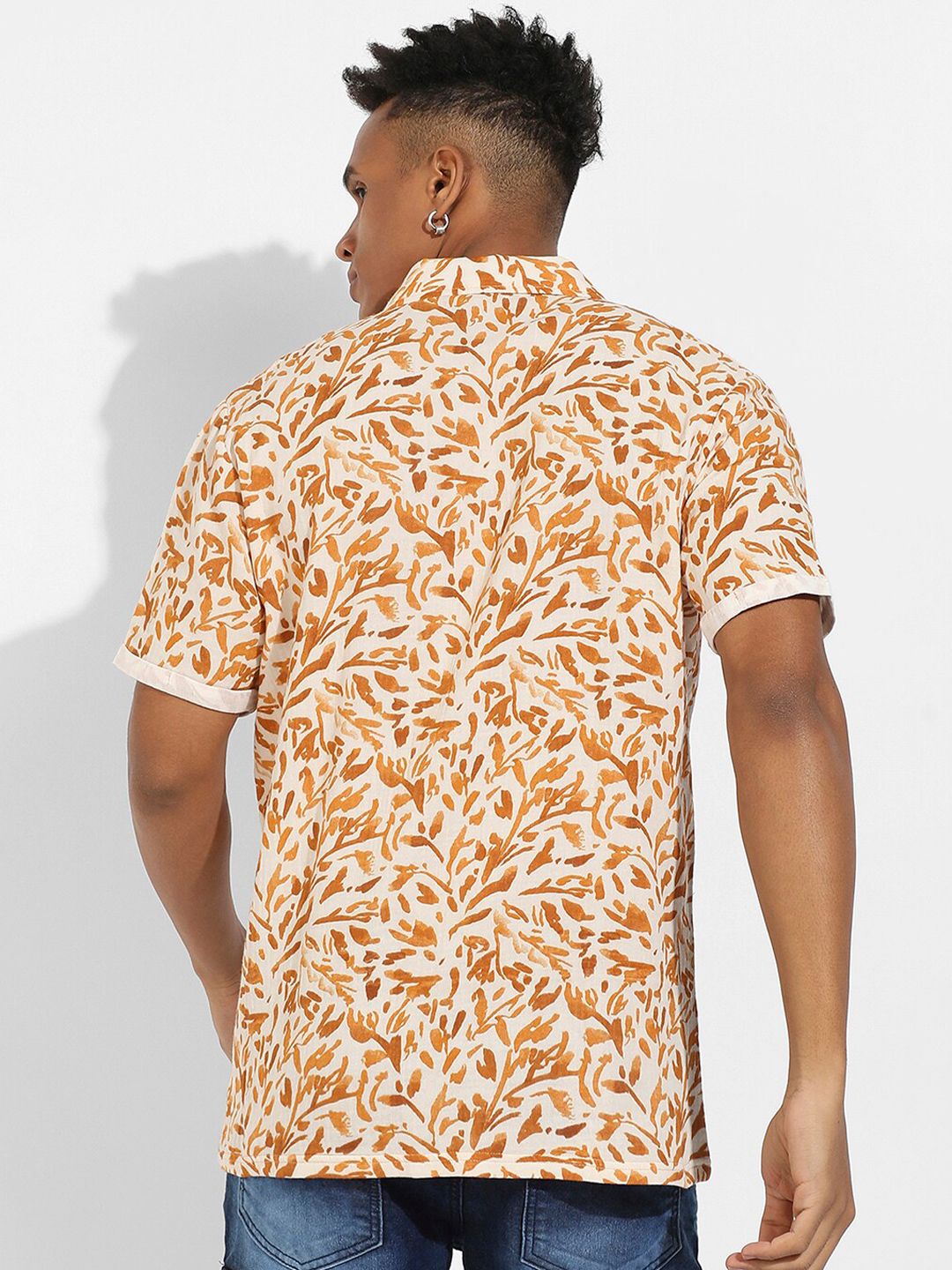 Baju Kasual Bercetak Abstrak Kampus Sutra Klasik