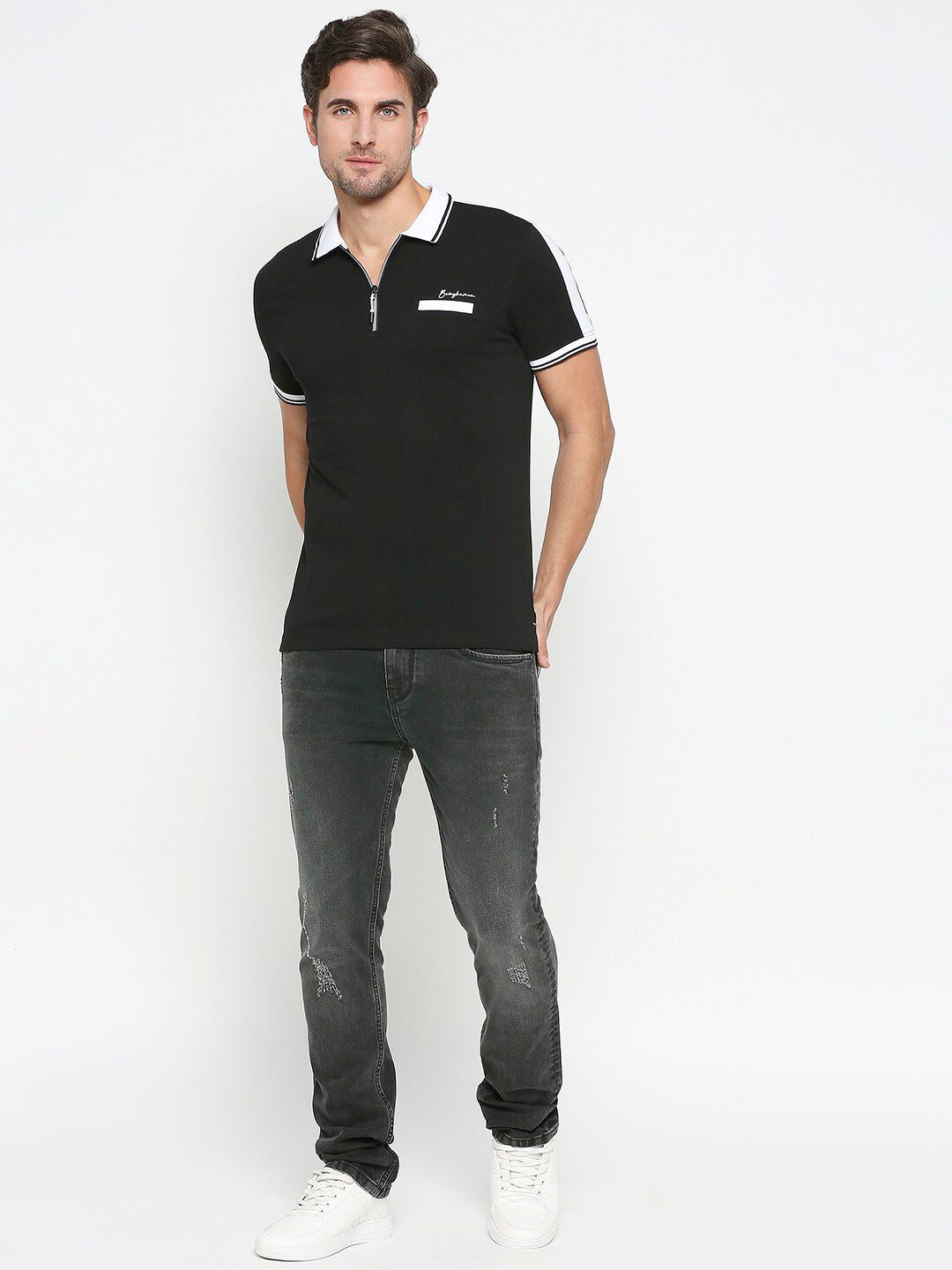 Menjadi T-Shirt Kasual Polo Manusia