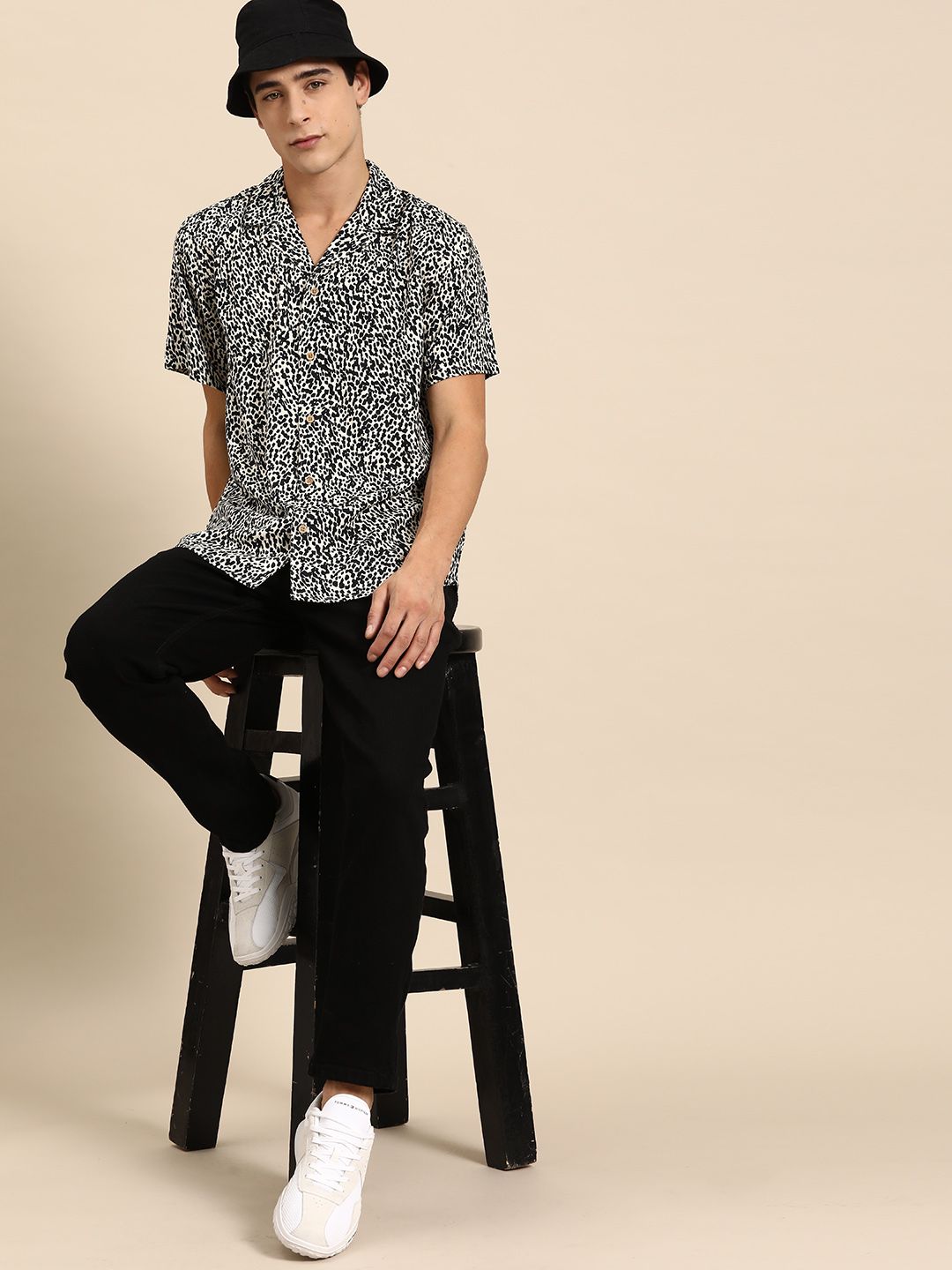 DENNISON Men Smart Block Printed Casual Shirt