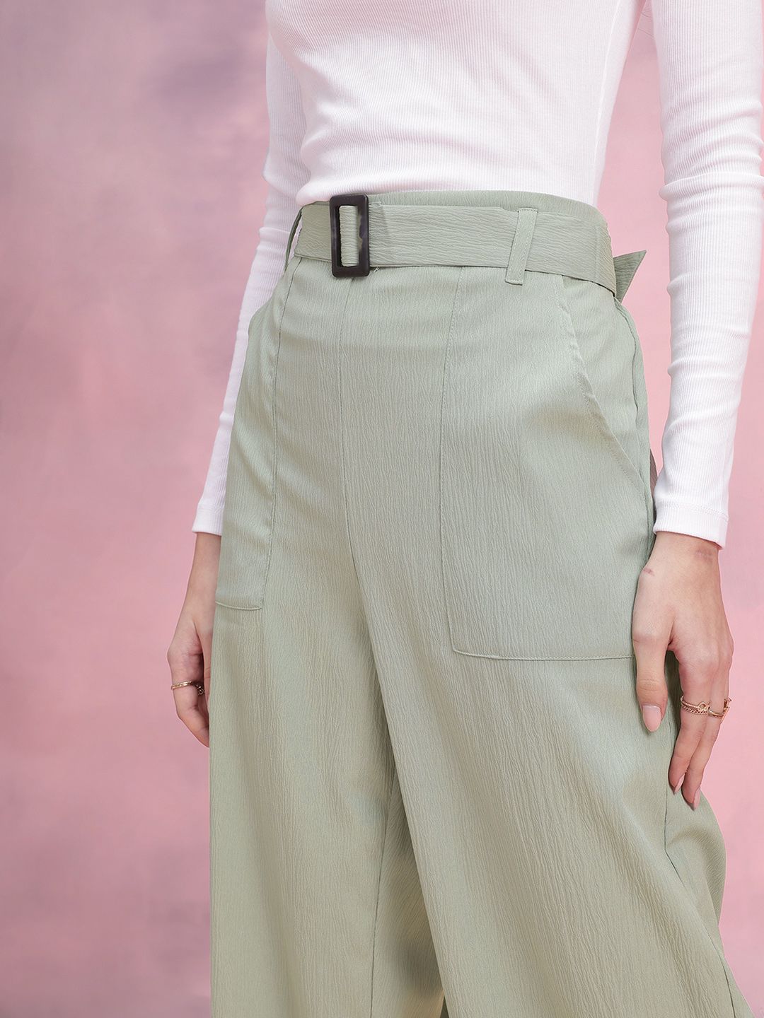 DressBerry Women Belted Straight Fit Trousers