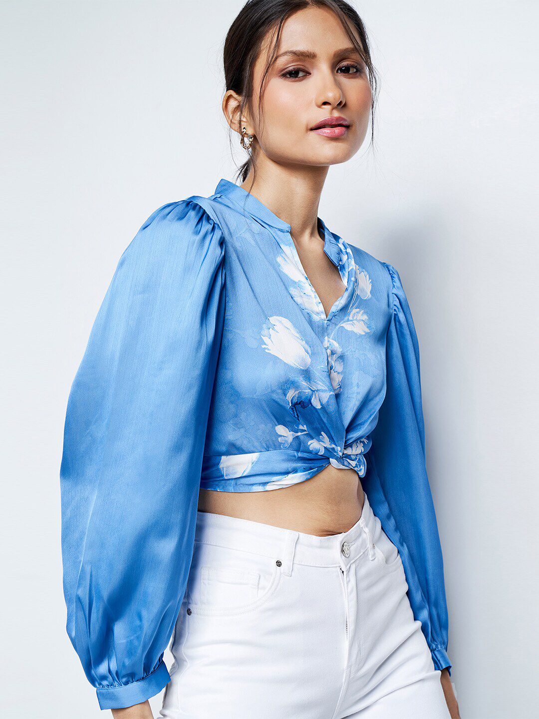 AND Floral Printed Mandarin Collar Cuffed Sleeves Regular Crop Top