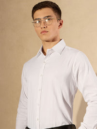 DENNISON Men Smart Spread Collar Solid Formal Shirt
