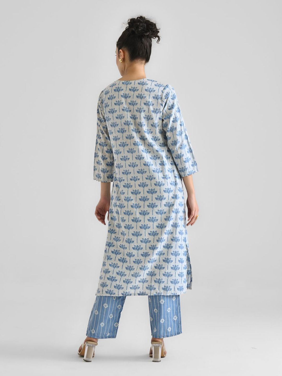 Rustorange Women Floral Printed Kurta