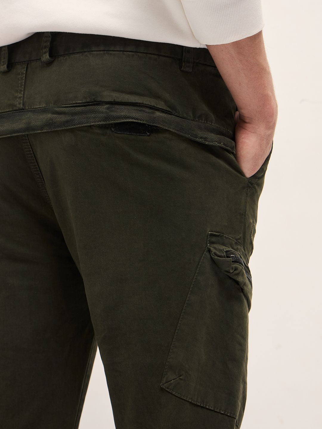 THE BEAR HOUSE Men Cotton Solid Slim Fit Cargo