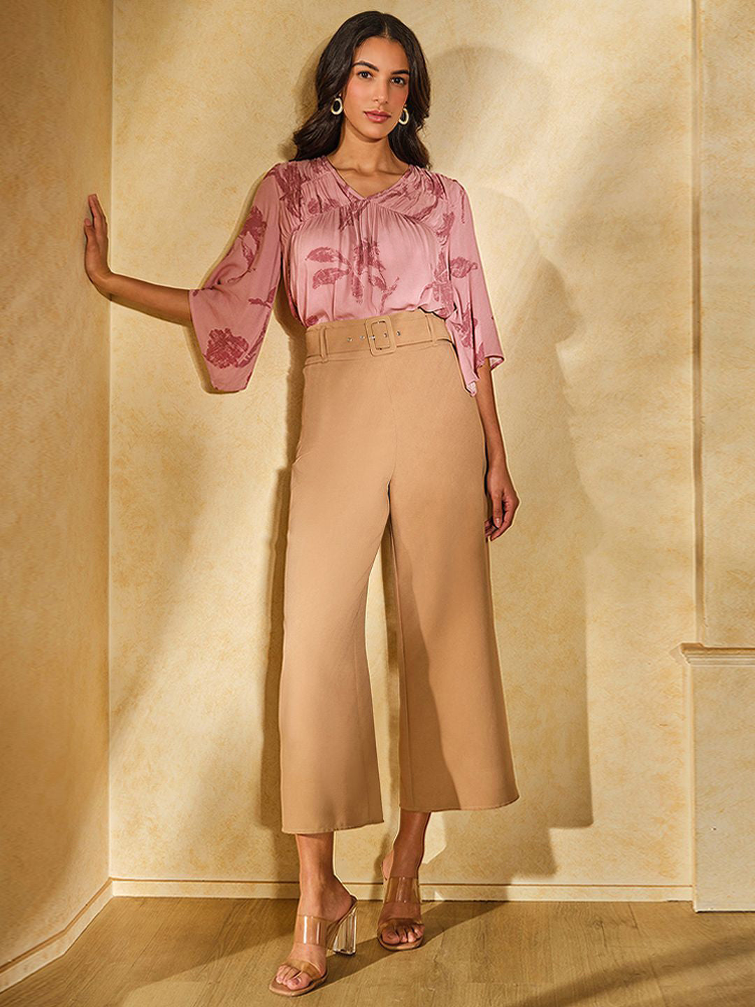 AND Print Tie-Up Neck Kimono Sleeve Top