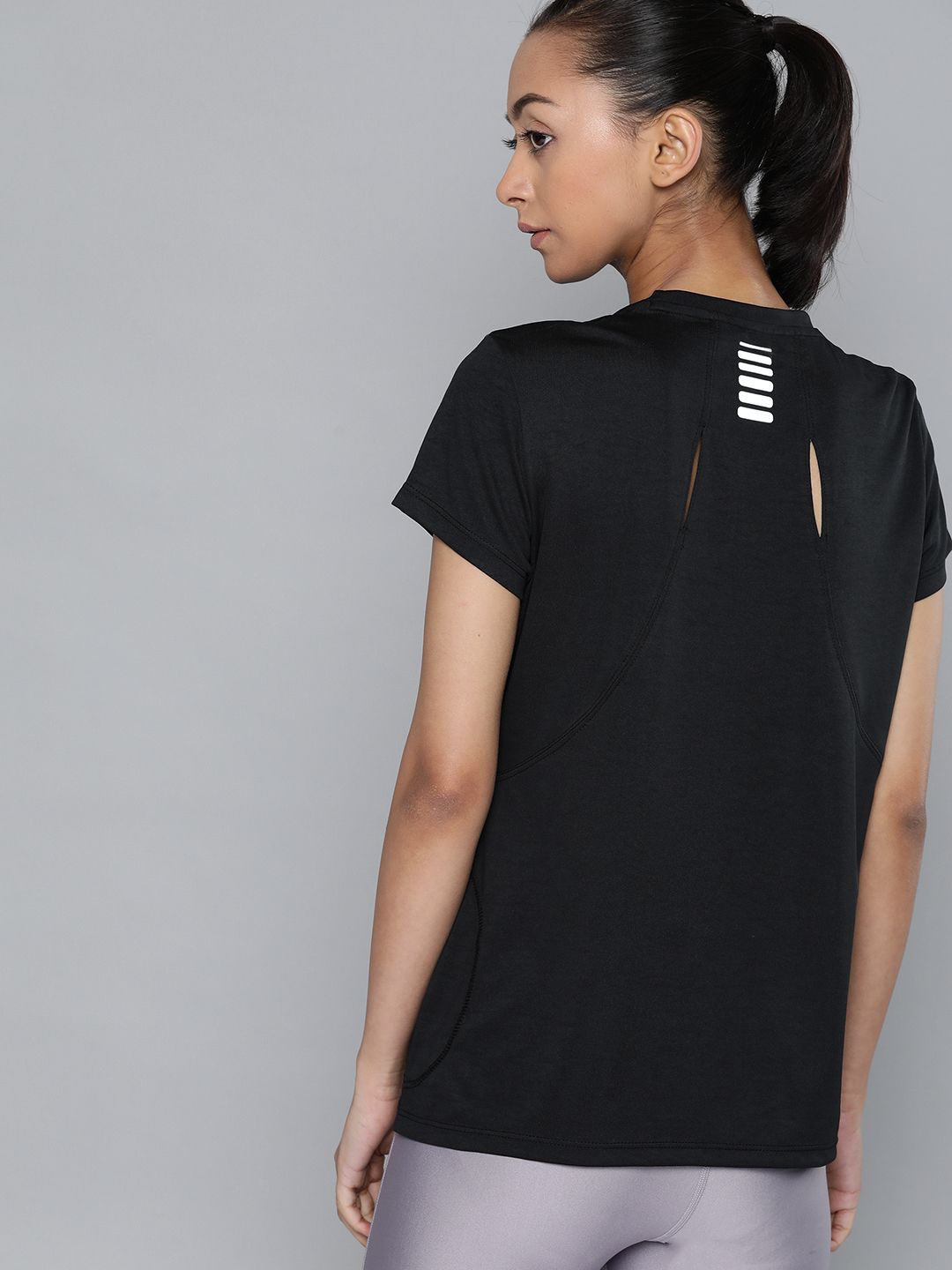 HRX By Hrithik Roshan Women Jet Black Printed Rapid-Dry Antimicrobial Running Tshirt