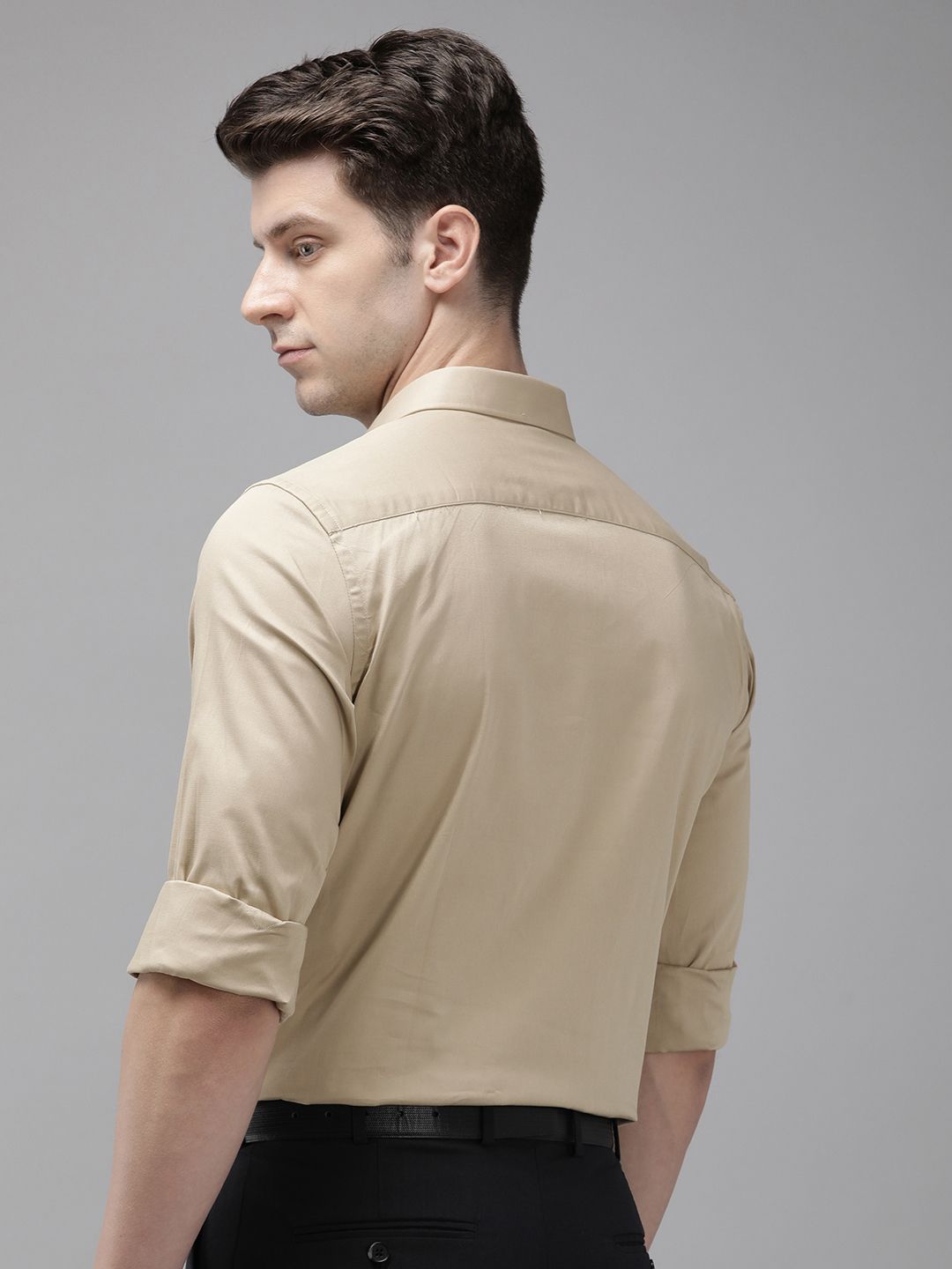 Park Avenue Solid Slim Fit Formal Shirt