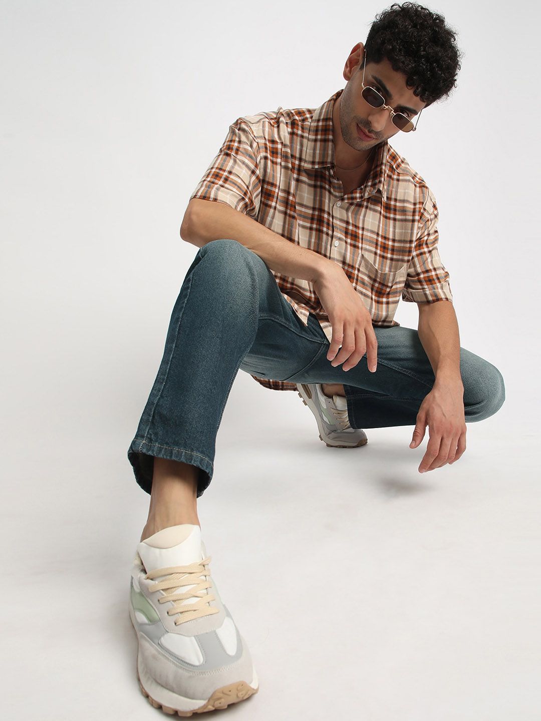 Bene Kleed Men Relaxed Fit Clean Look Tinted Pure Cotton Jeans