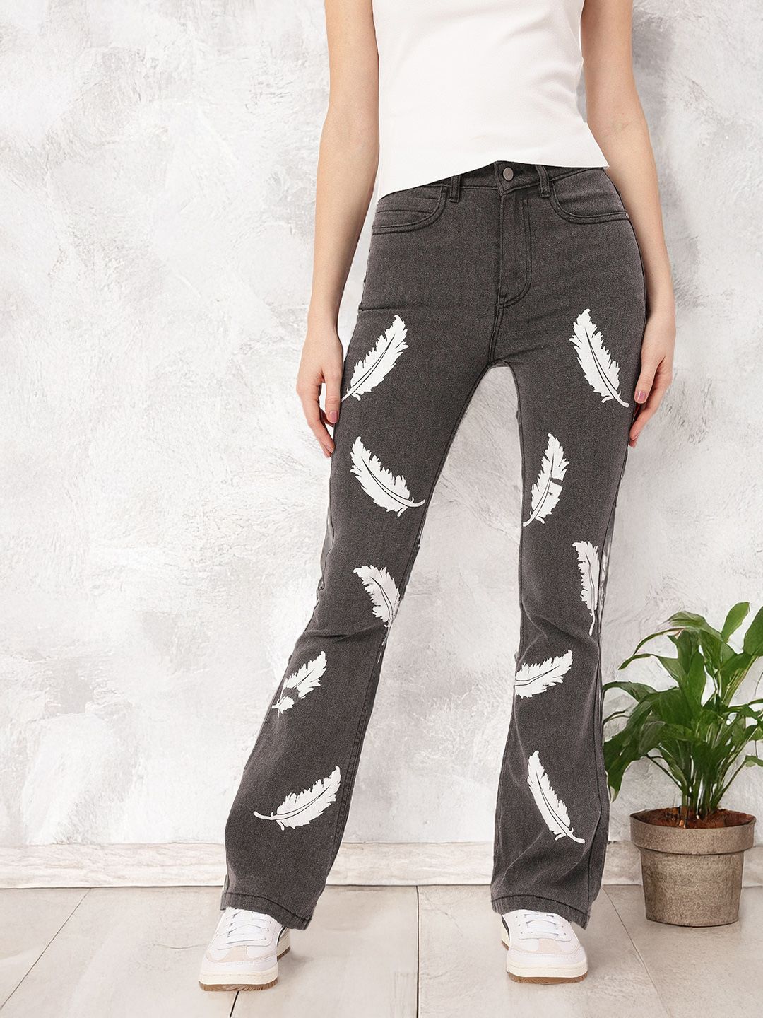 DressBerry Women Soft Touch Flared Fit Light Fade Printed Jeans