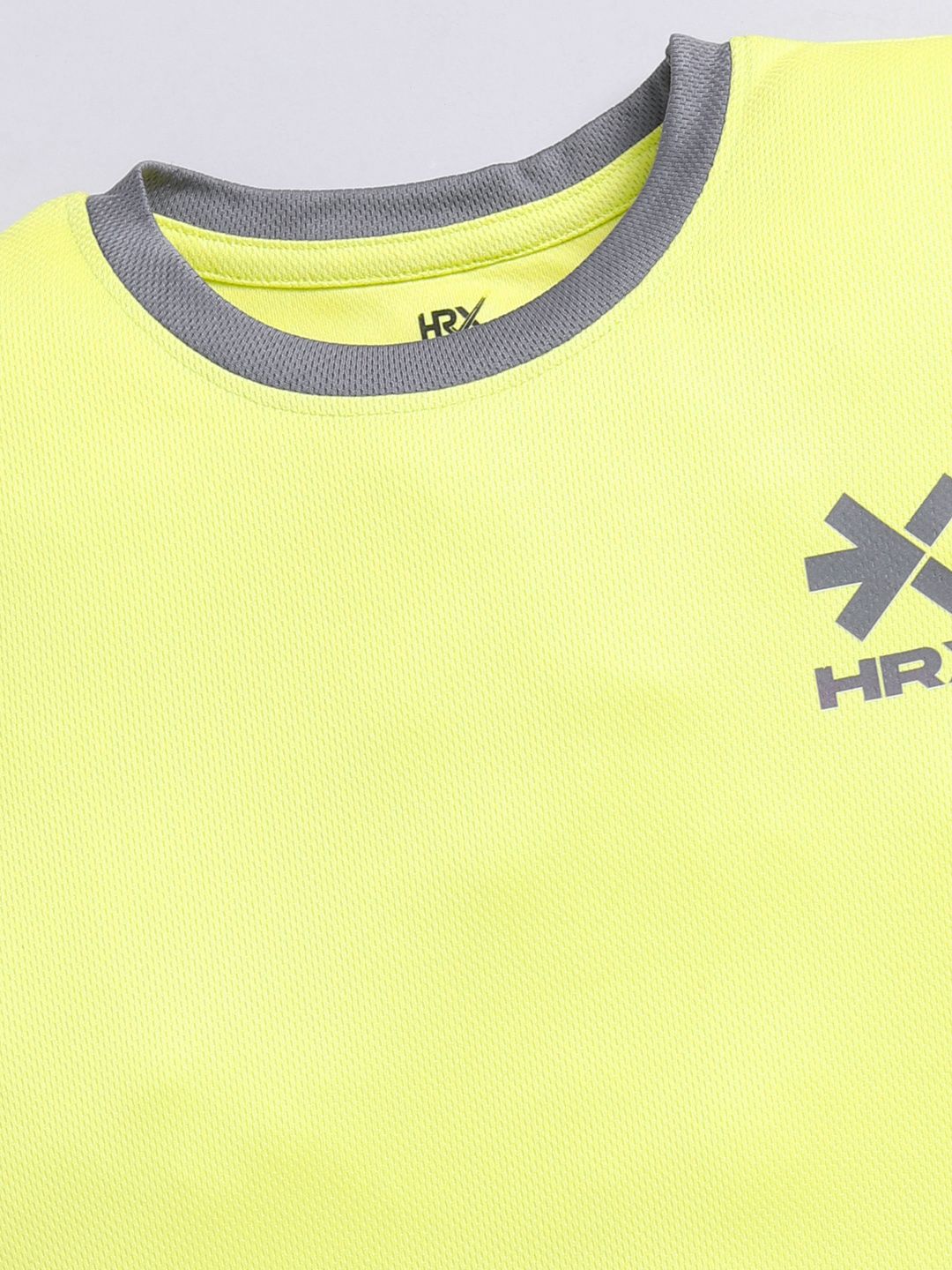HRX oleh Hrithik Roshan Boys Typography Printed Moisture Wicking T-shirt