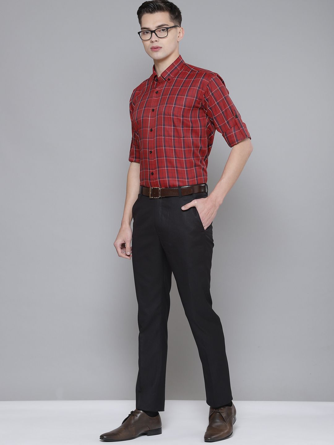 DENNISON Men Red Smart Slim Fit Checked Formal Shirt