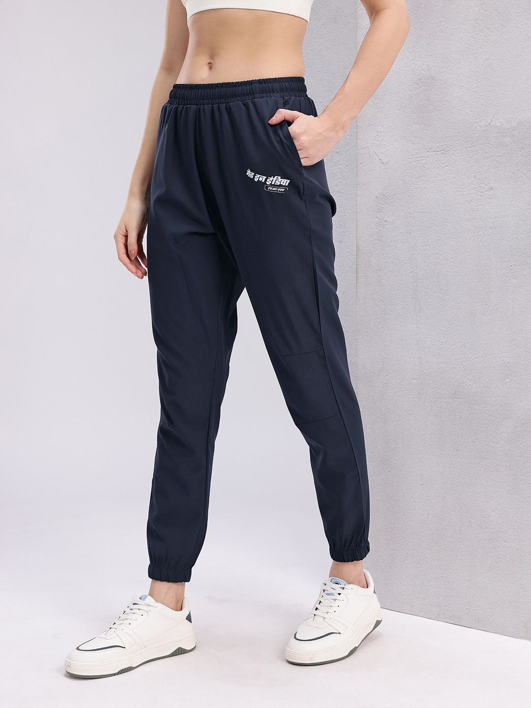 HRX by Hrithik Roshan Women Mid-Rise Regular Fit Lifestyle Joggers