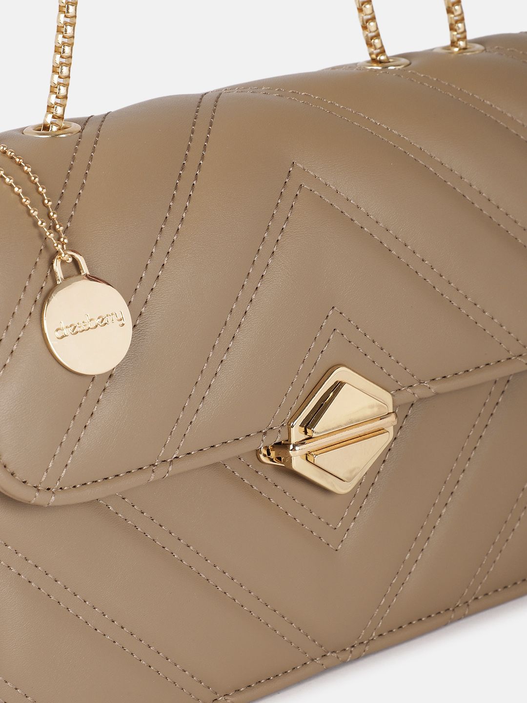 DressBerry Quilted Shoulder Bag