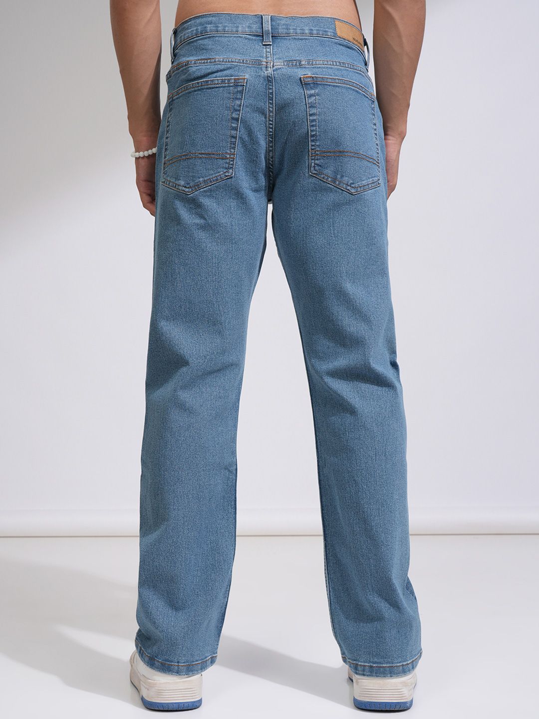 HIGHLANDER Men Bootcut Mid-Rise Clean Look Stretchable Jeans