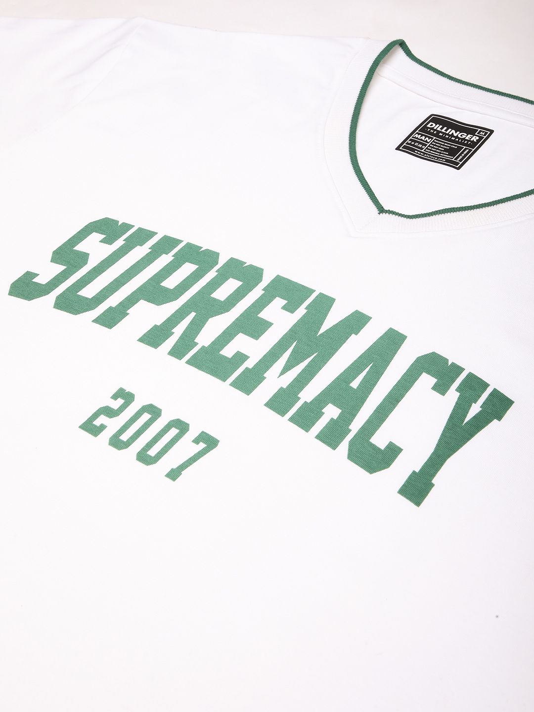 DILLINGER Men Short Sleeve Oversized V-Neck Printed Tshirt