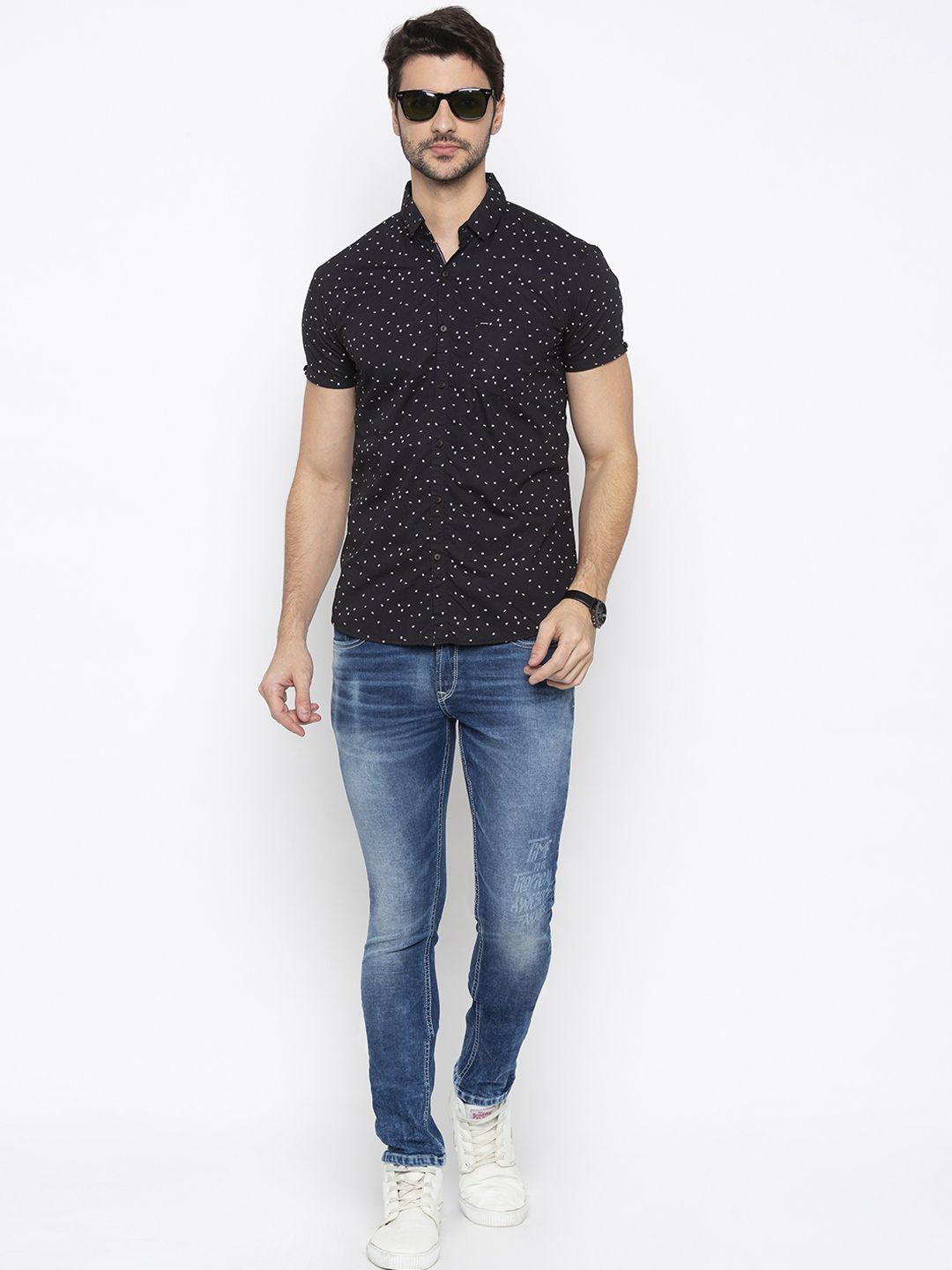 SPYKAR Men Black & White Slim Fit Printed Casual Shirt
