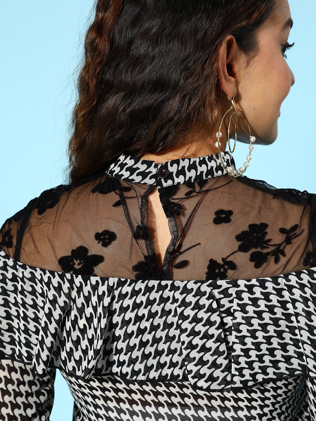 Berrylush Women White Mock Neck Printed Layered Georgette Top