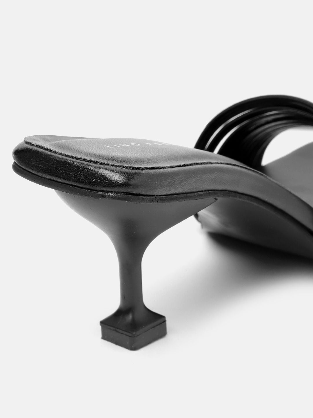 Lino Perros Strappy Kitten Heels