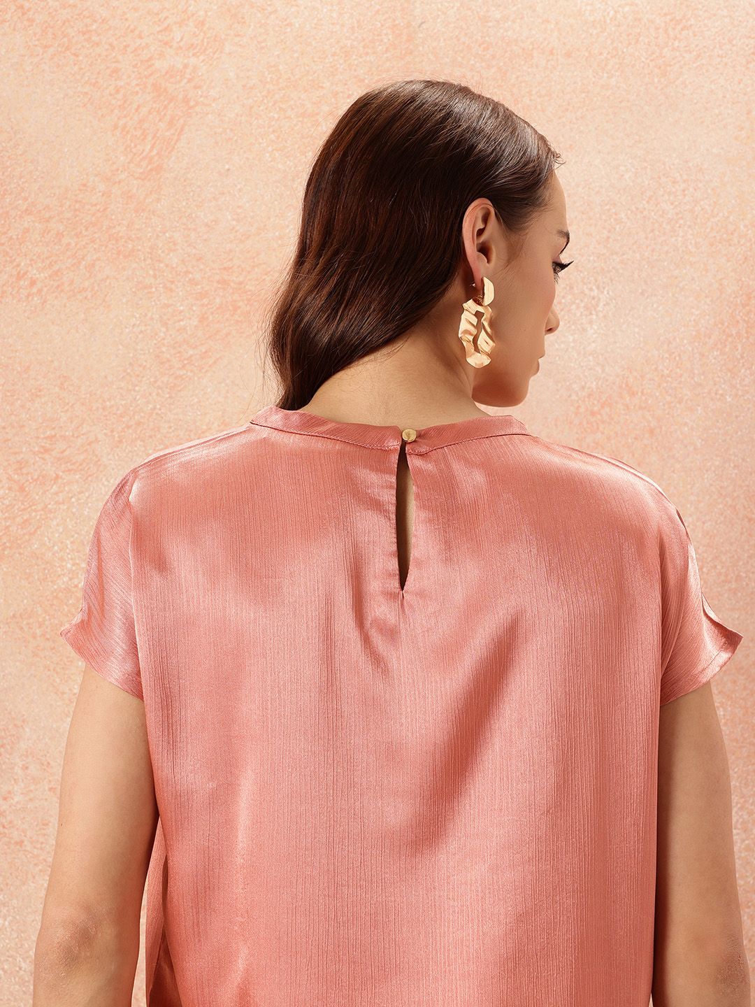 all about you Crinkled Effect Extended Sleeves Satin Top