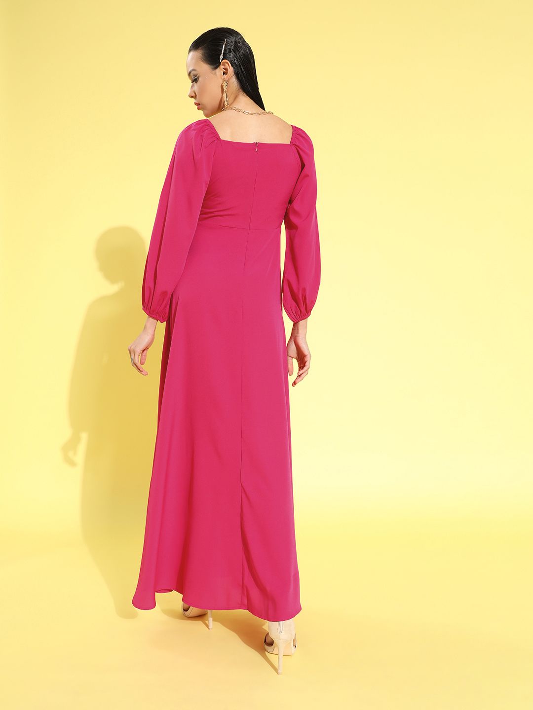 Berrylush Pink Solid Puff Sleeves Dress