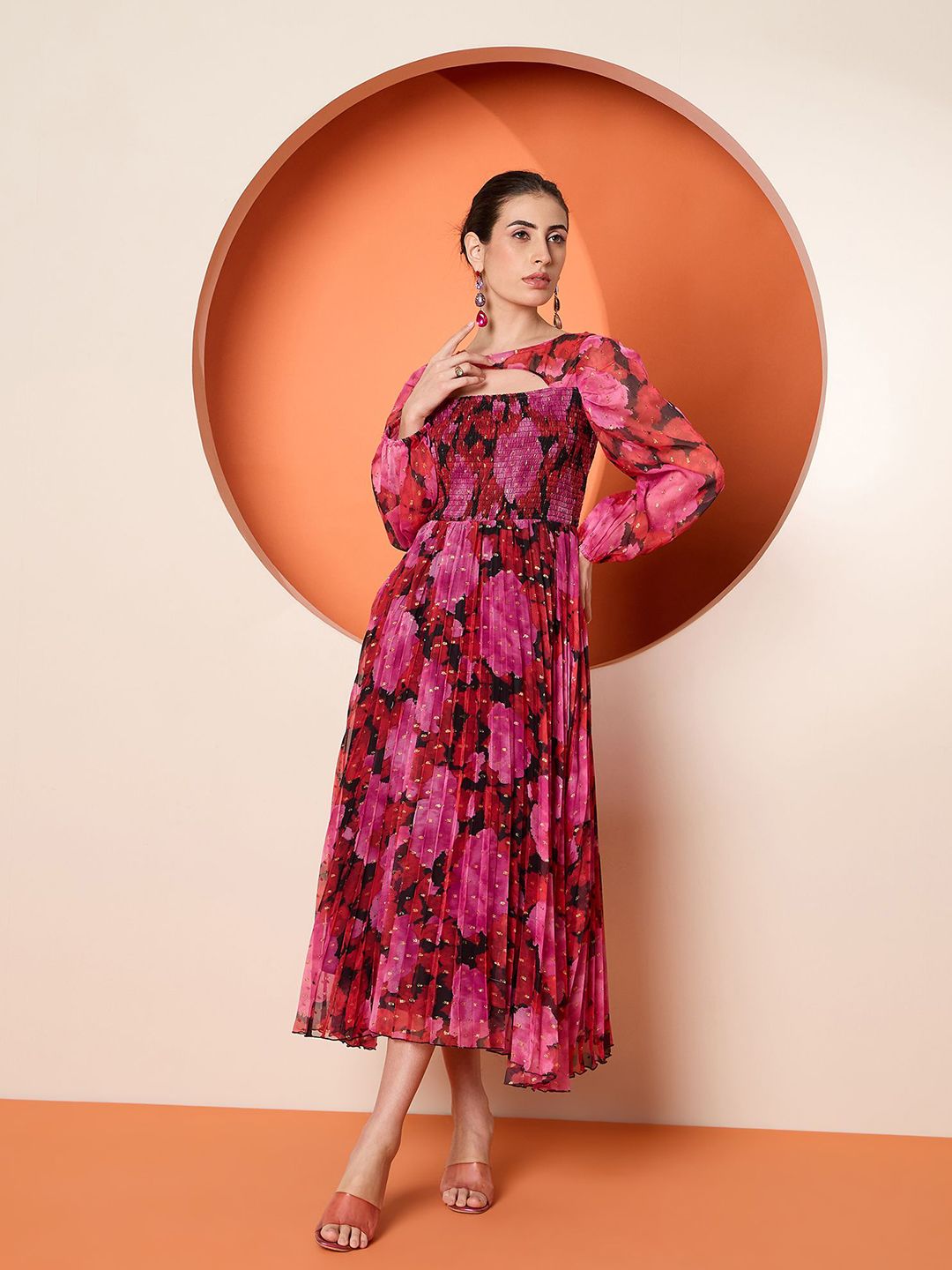 Antheaa Women Floral Printed pleated Fit & Flare Midi Dress