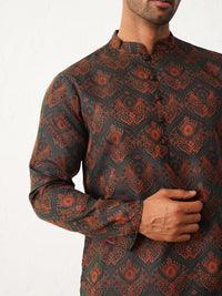 Jompers Ethnic Motifs Printed Mandarin Collar Silk & Cotton Straight Kurta