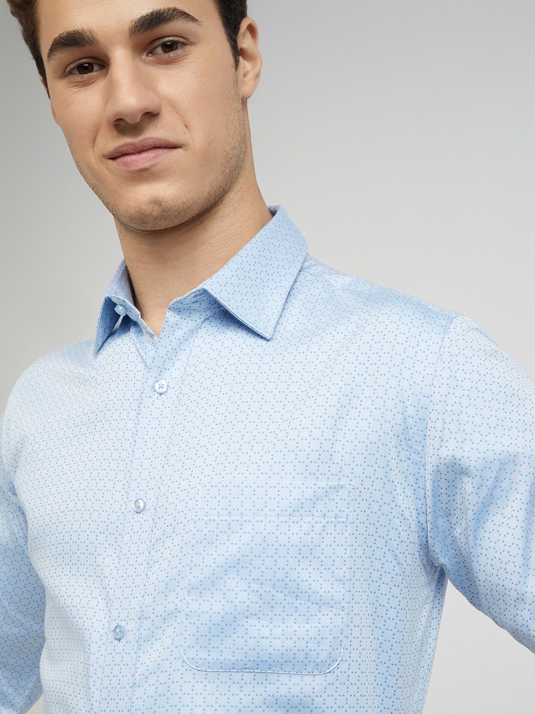 Raymond Self Design Slim Fit Pure Cotton Opaque Formal Shirt