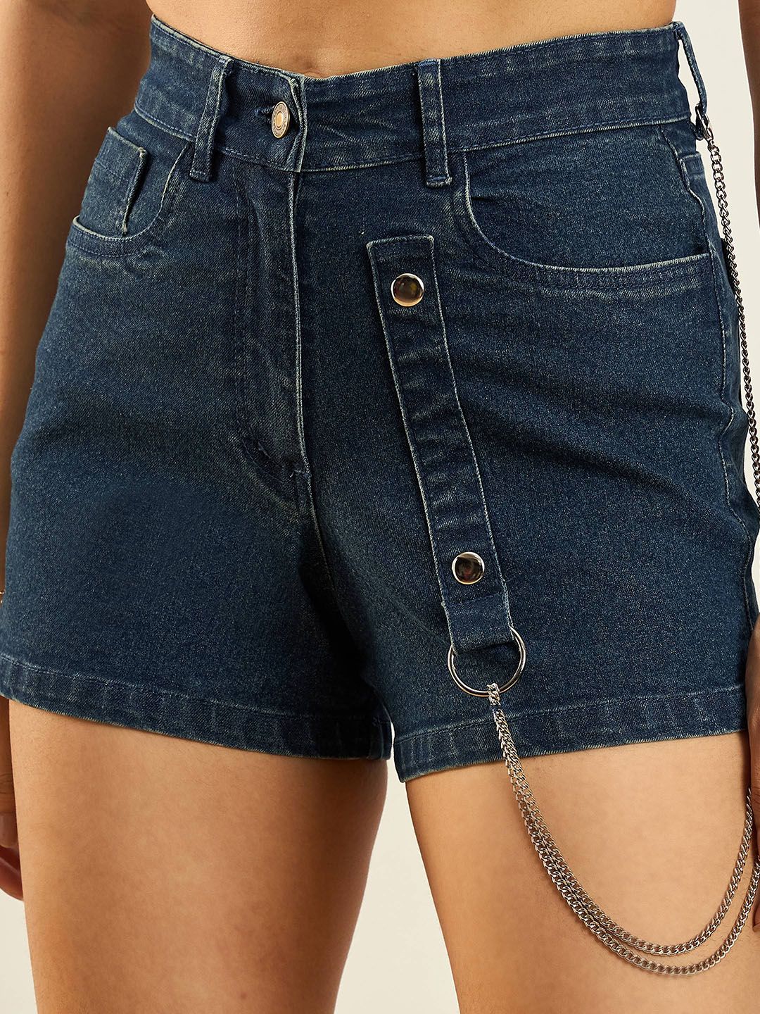 SASSAFRAS Women Blue Washed Slim Fit Denim Shorts