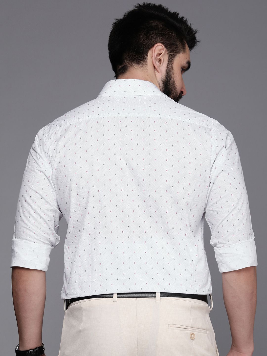 Raymond Men Slim Fit Geometric Printed Pure Cotton Formal Shirt