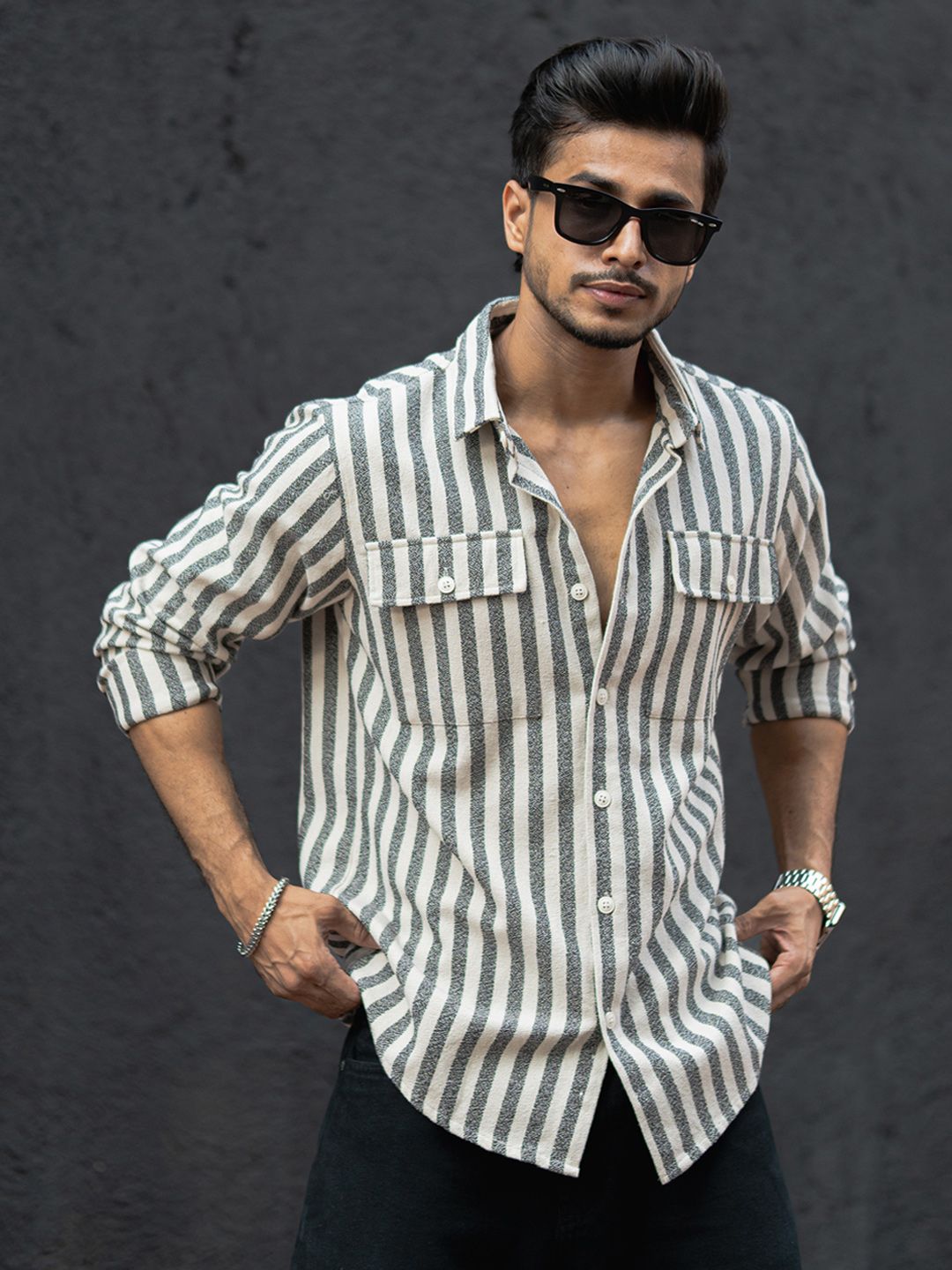 Powerlook Men Spread Collar Vertical Striped Casual Shirt