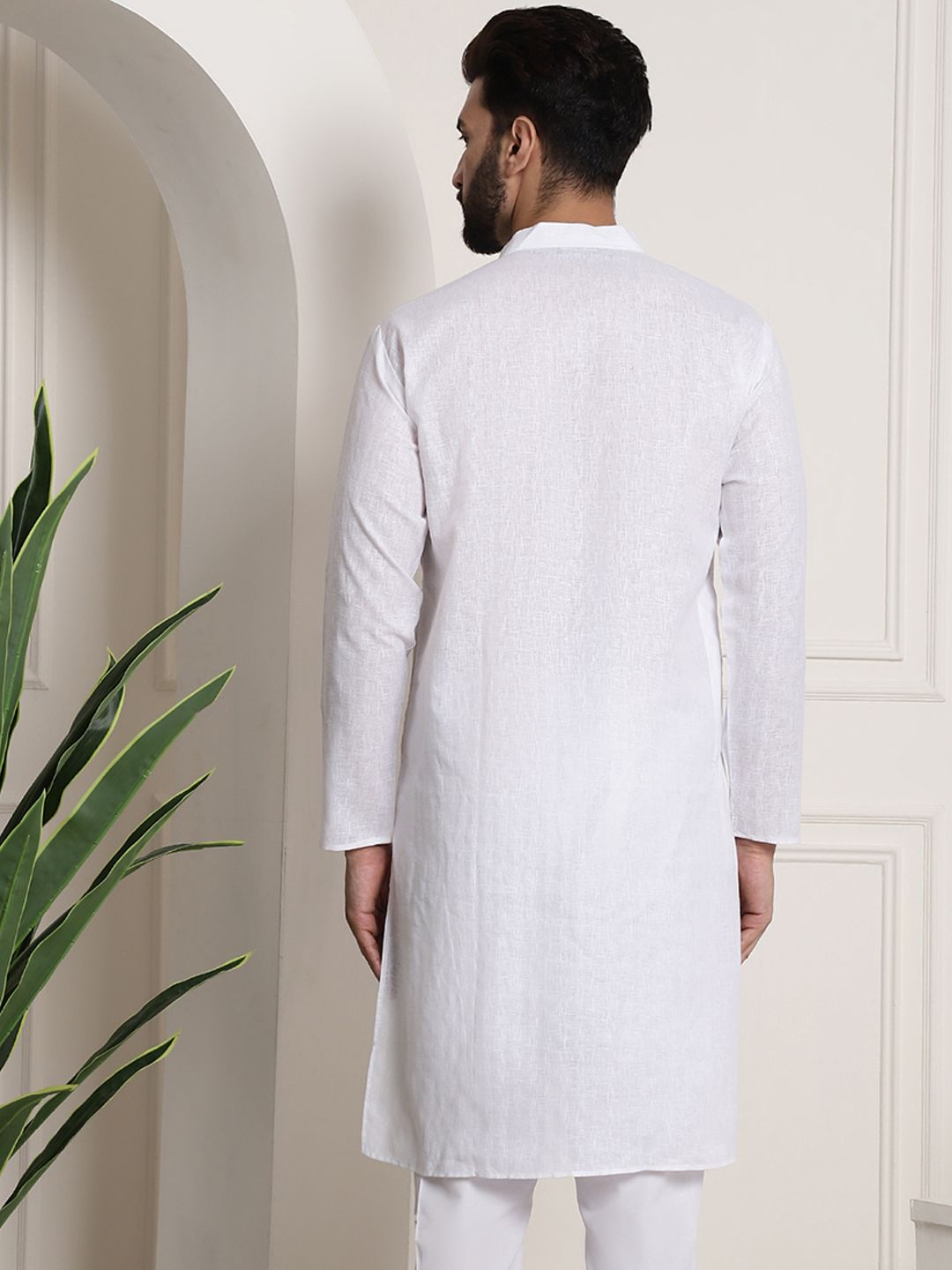 SOJANYA Men White Dobby Kurta