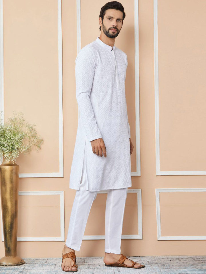 See Designs Floral Embroidered Mandarin Collar Pure Cotton Straight Kurta With Trousers