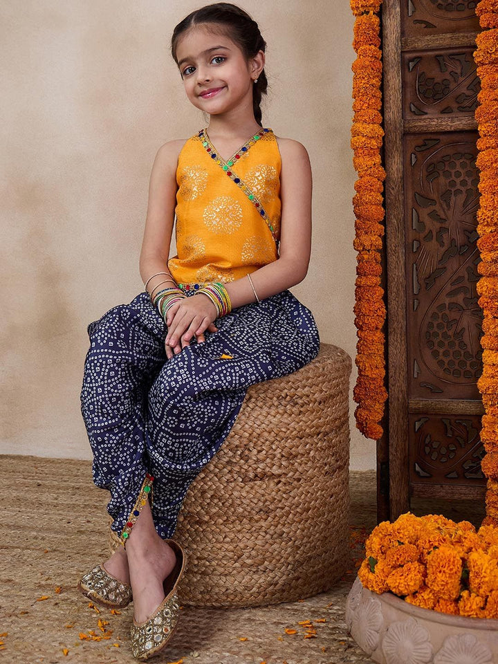 pspeaches V Neck Sleeveless Printed Top & Dhoti Pant Clothing Set