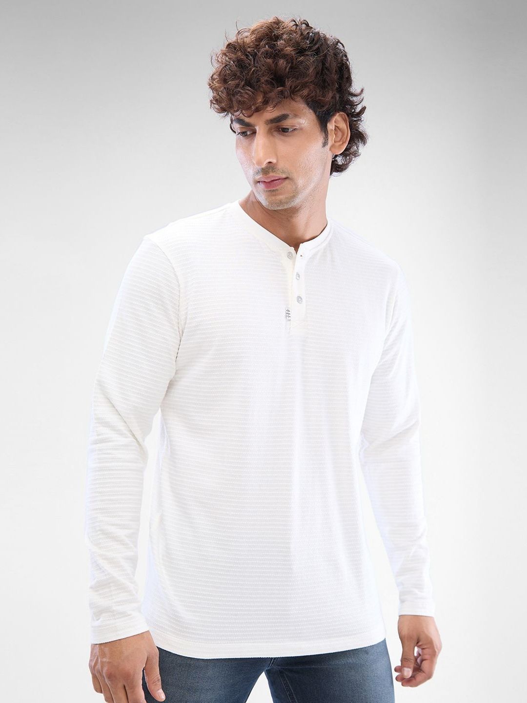 SPYKAR Men Mandarin Collar Slim Fit Solid T-shirt