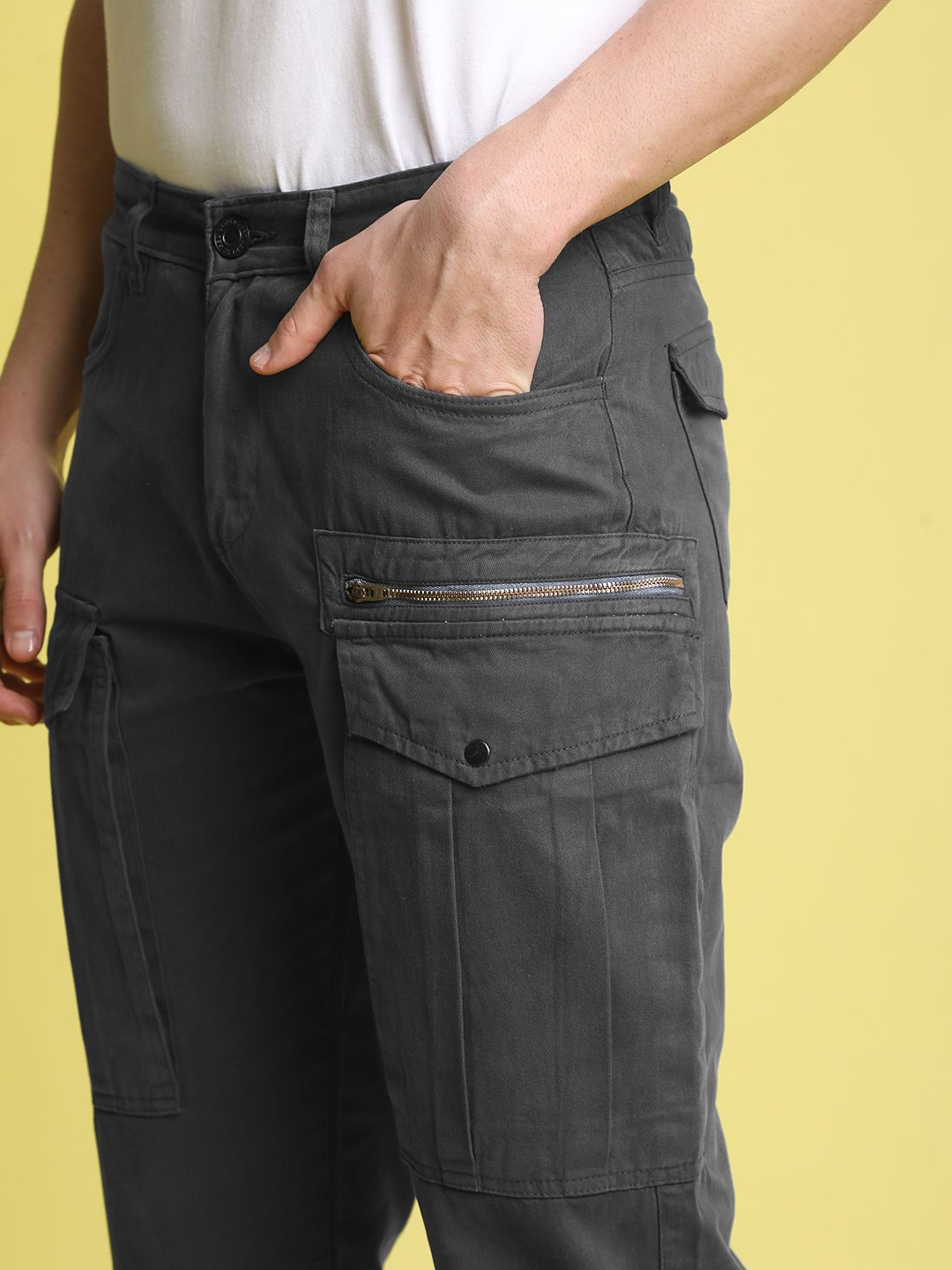 Bene Kleed Men Relaxed Pure Cotton Cargos Trousers