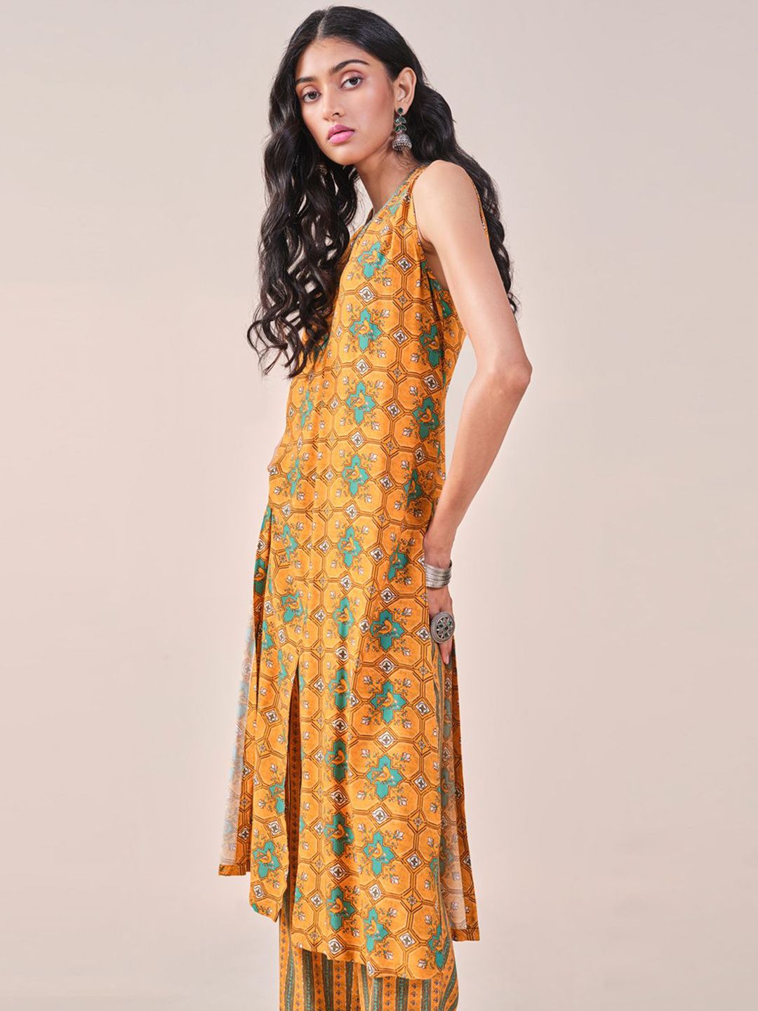 Global Desi Floral Printed Kurta with Palazzos